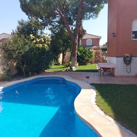 Habitacion,Piscina Y Jardin Azuqueca de Henares Exterior foto