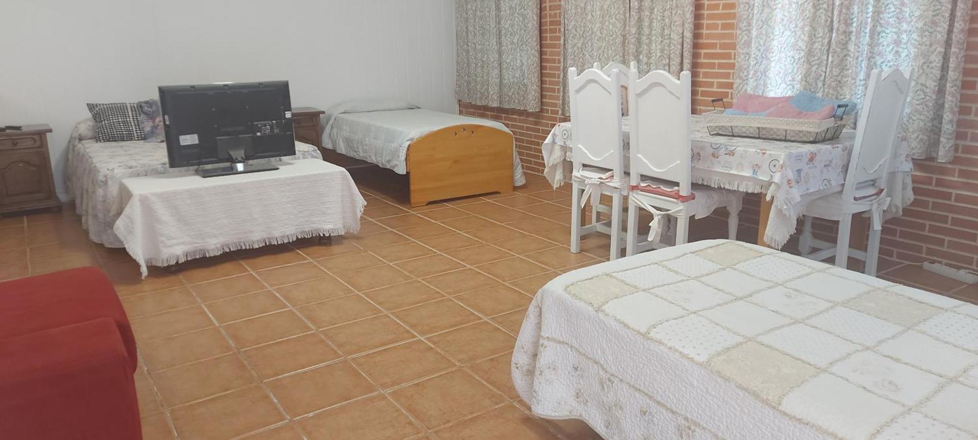 Habitacion,Piscina Y Jardin Azuqueca de Henares Exterior foto